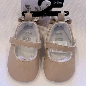 Carter’s Child of Mine infant girl Mary Jane crib shoes size 0-3 months